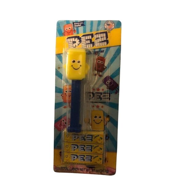 Zuru Mini Brands PEZ Candy Dispenser Yellow Smiley Face - Picture 1 of 2